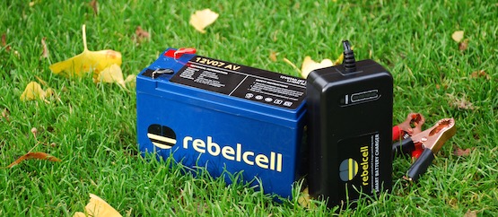 Rebelcell 12V07 AV battery with charger